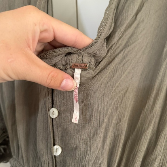 Free People Angela Lace Embroidered Wide Ruffled Leg Cargo Green Jumpsuit Size L - Picture 4 of 7